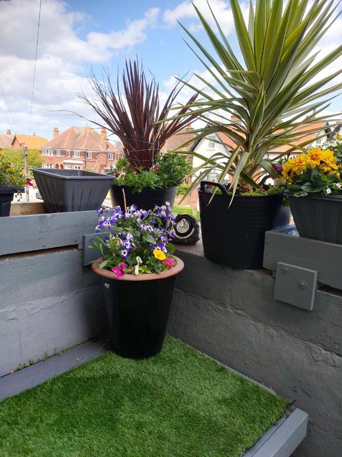Whitby Central Close To Beach Pier Flowergate 호텔 외부 사진