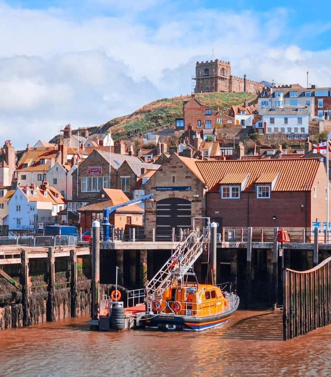 Whitby Central Close To Beach Pier Flowergate 호텔 외부 사진
